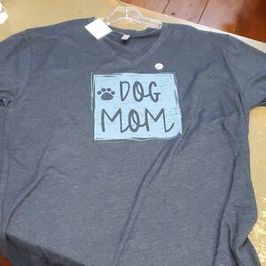 new color - Dog Mom short sleeve v-neck t-shirt